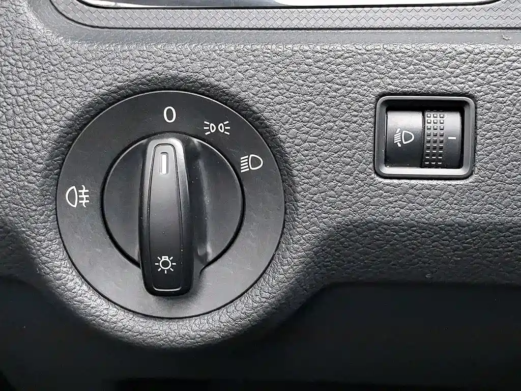 Skoda Rapid Spaceback — миниатюра 21