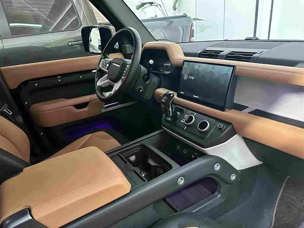 Land Rover Defender — миниатюра 18