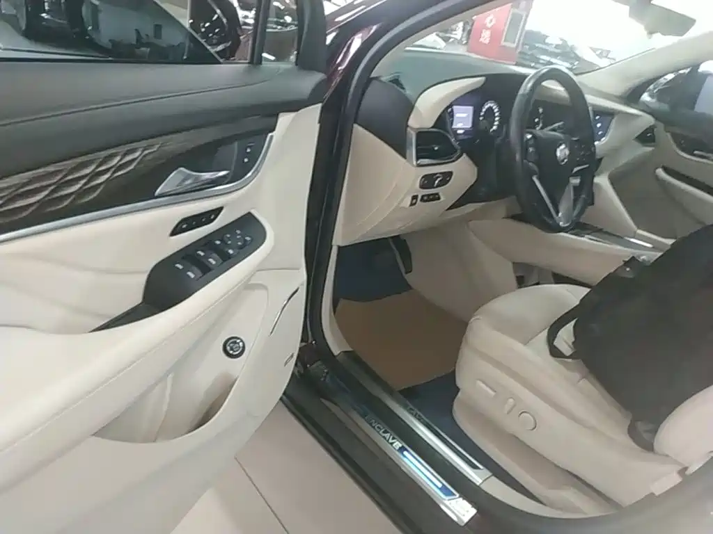 Buick Enclave — миниатюра 16