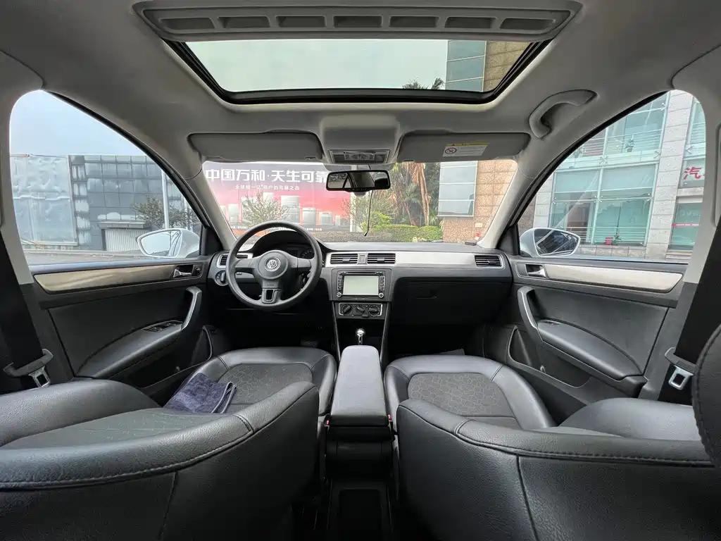 Volkswagen Santana — миниатюра 13