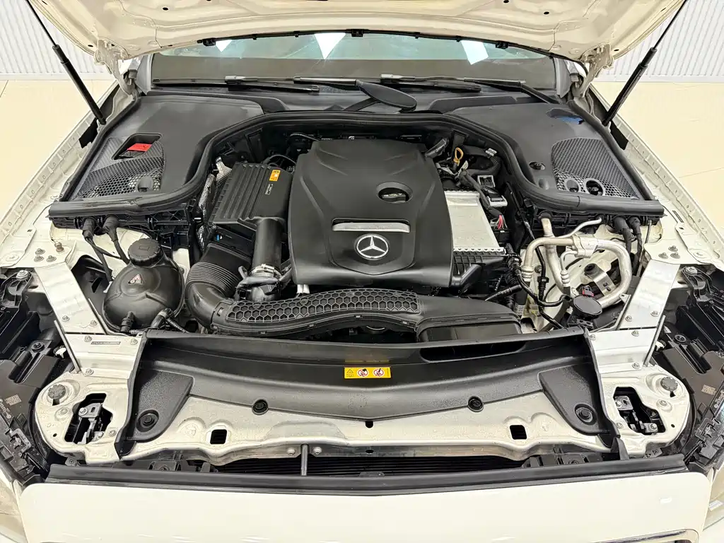 Mercedes-Benz E-Class E 2019 E 200 L Sport