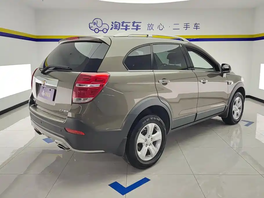 Chevrolet Captiva — миниатюра 3