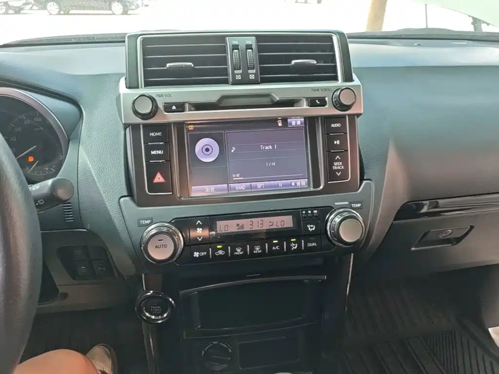 Toyota Prado — миниатюра 13