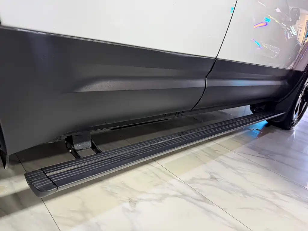 Land Rover 路虎卫士新能源 — миниатюра 15