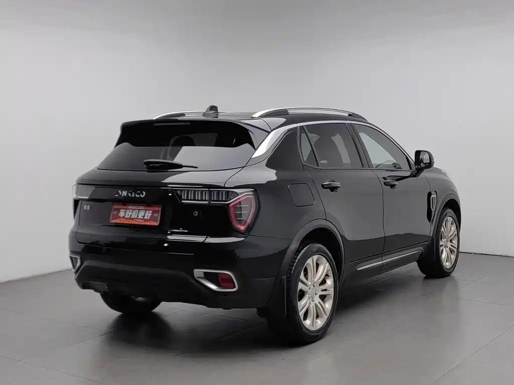 Lynk & Co 01 — миниатюра 2