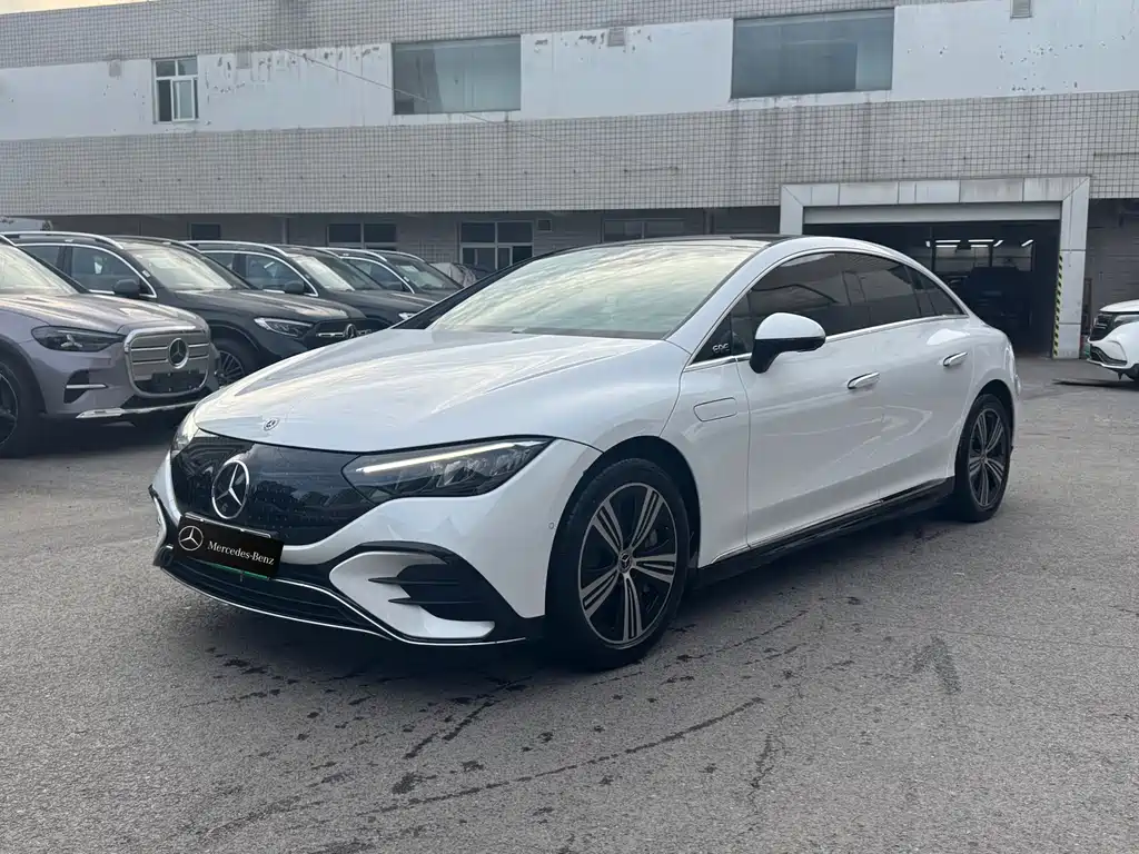 Mercedes-Benz EQE