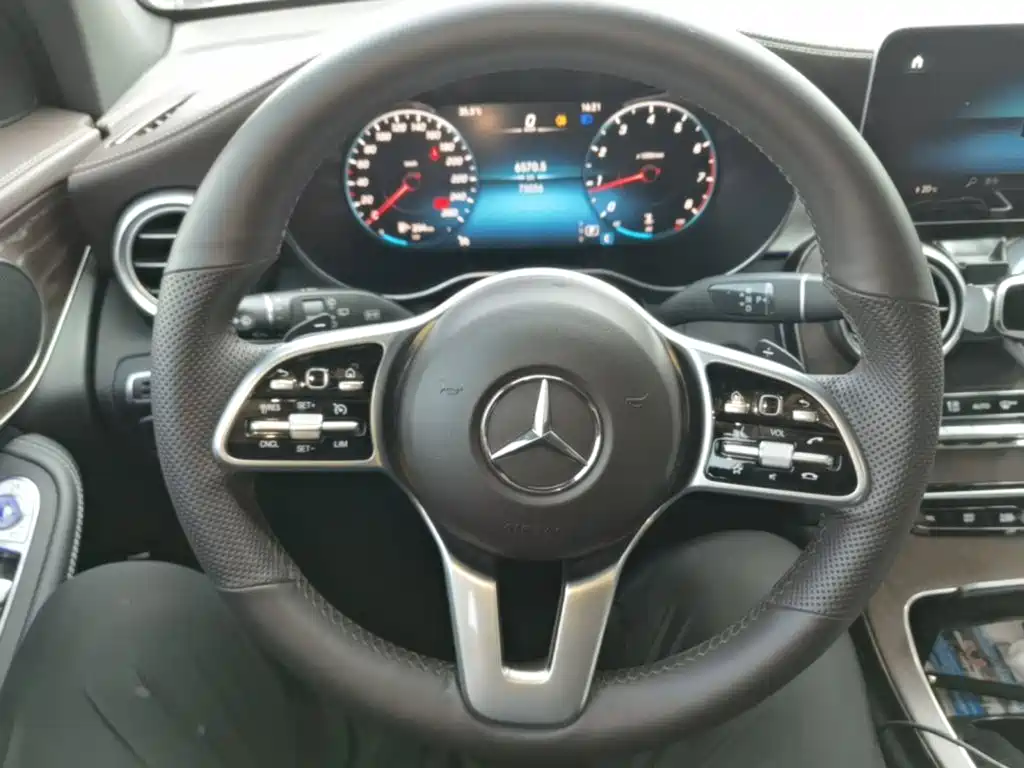 Mercedes-Benz GLC — миниатюра 11