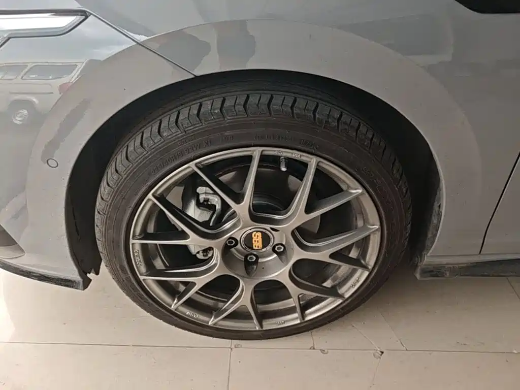 Volkswagen Golf — миниатюра 23