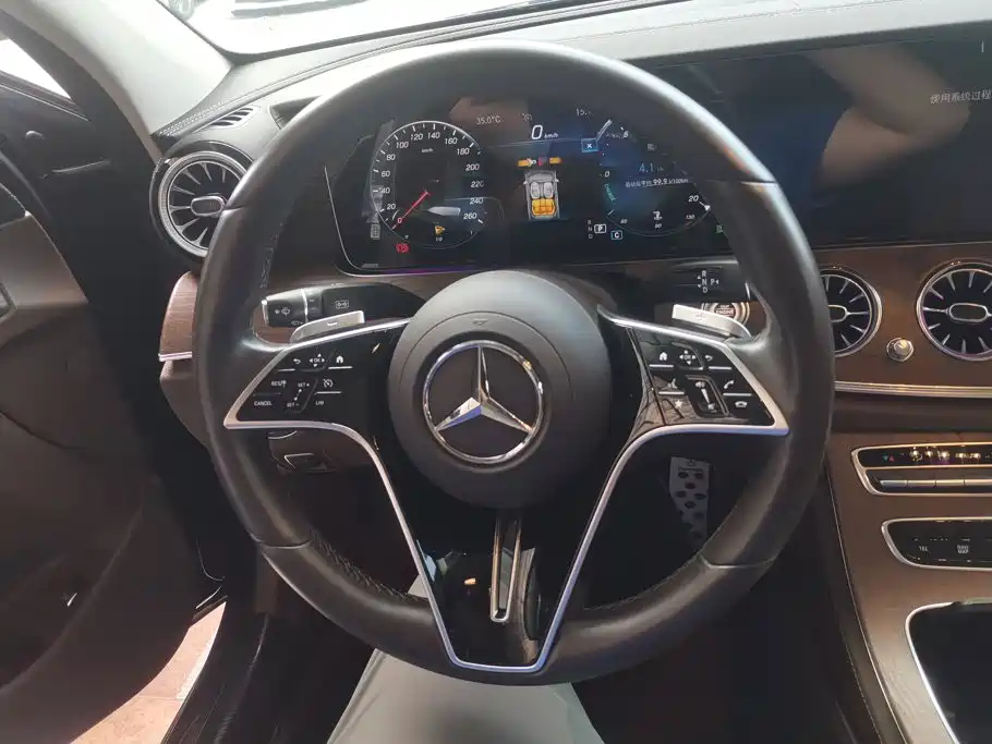 Mercedes-Benz E-Class — миниатюра 15