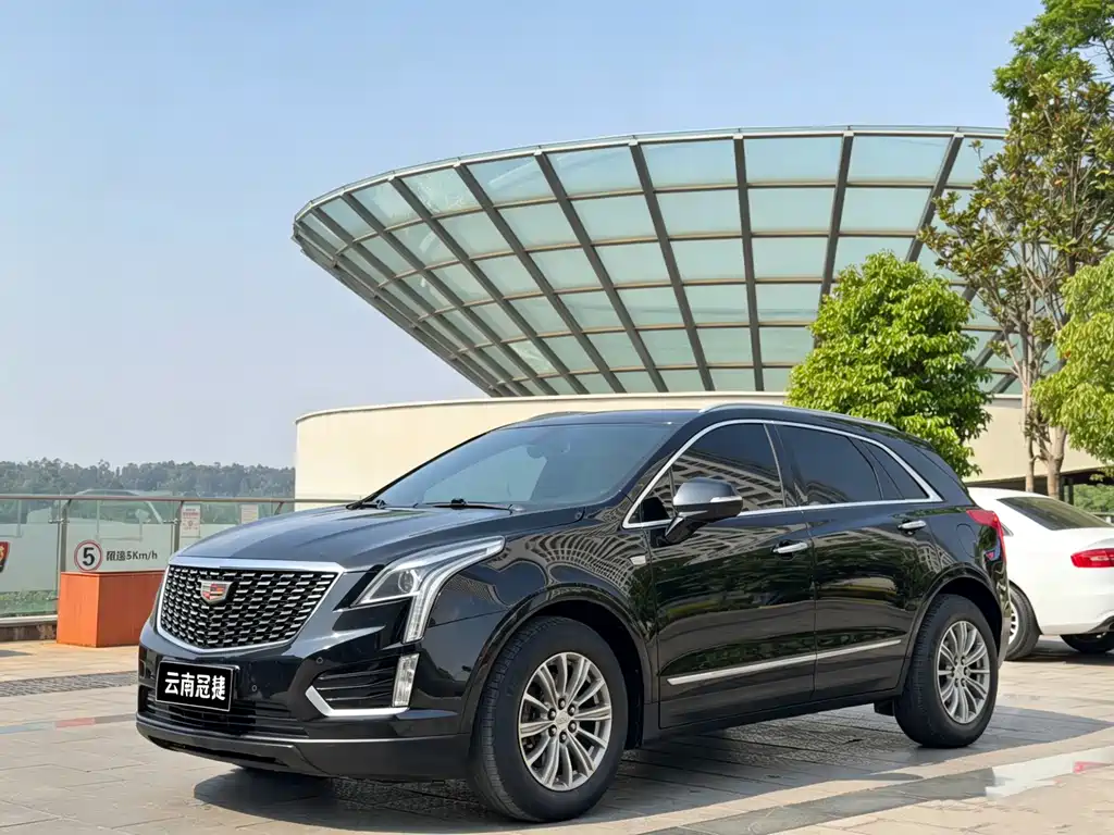 Купить Cadillac XT5