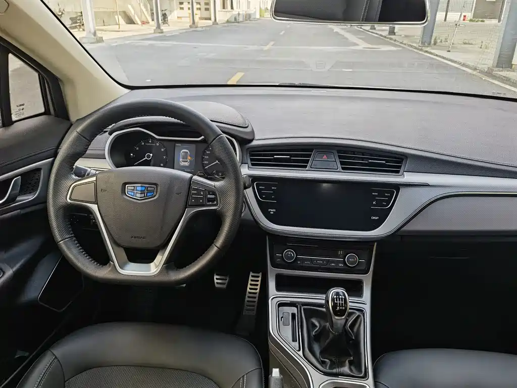 Geely Emgrand GS — миниатюра 12