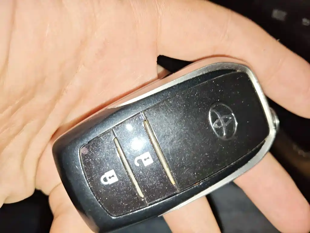 Toyota RAV4 — миниатюра 9