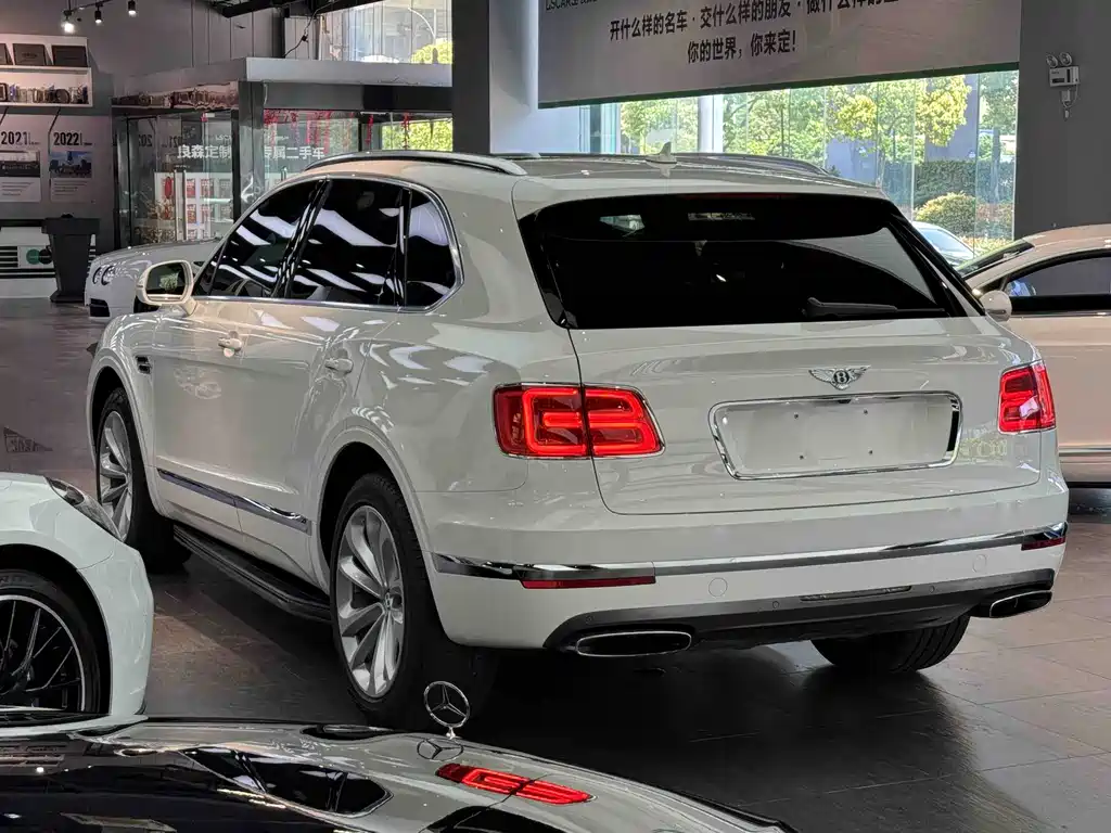Bentley Bentayga 2018 4.0T V8