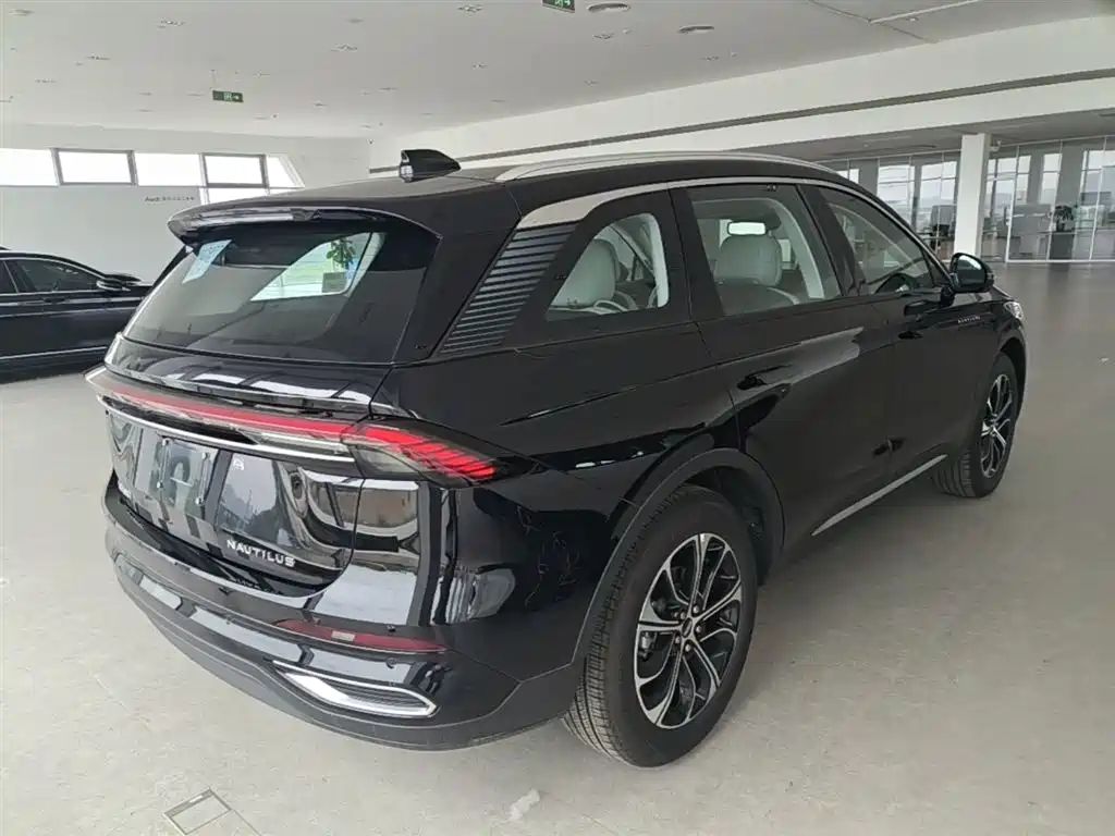 Lincoln Nautilus 2026 2.0T