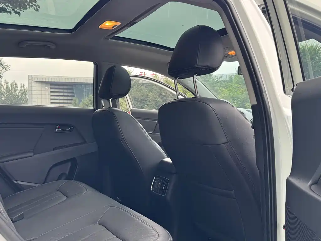 Kia Sportage — миниатюра 15