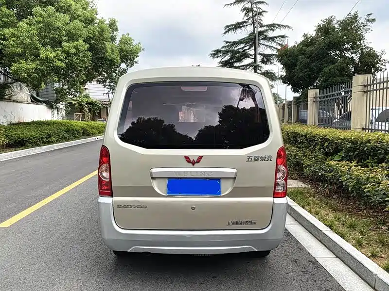 Wuling Rongguang — миниатюра 5