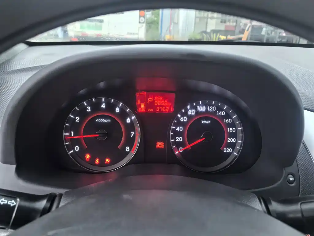 Hyundai Verna — миниатюра 13