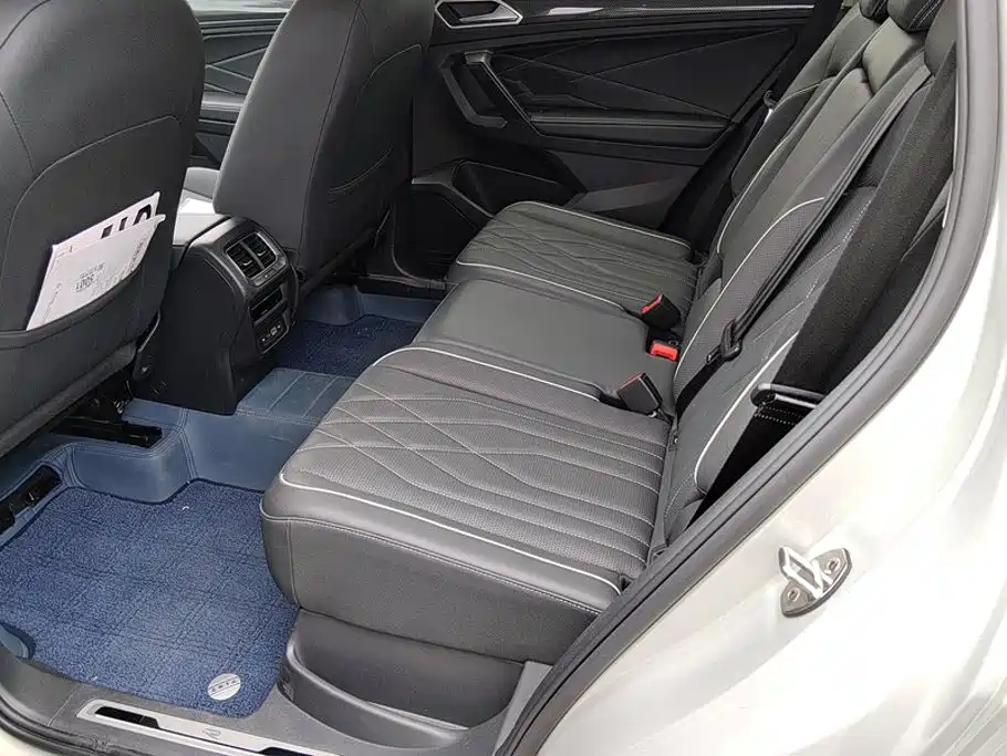 Volkswagen Tiguan L — миниатюра 11