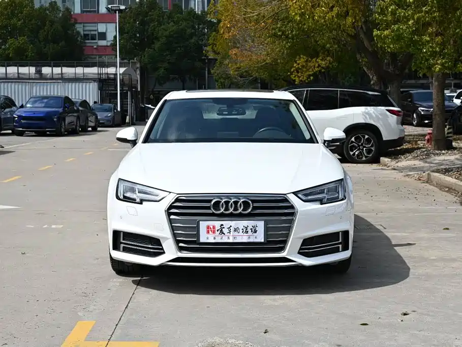 Audi A4L 2017 40 TFSI