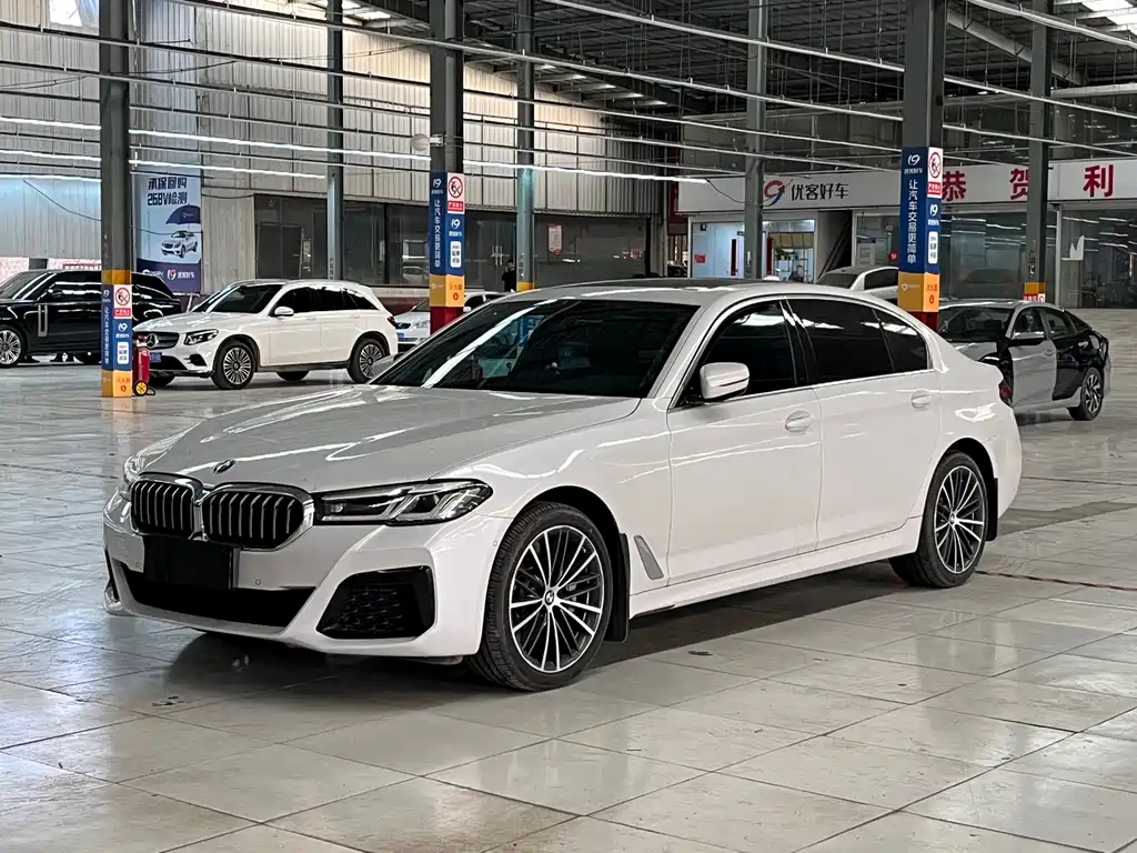 BMW 5 Series 2024