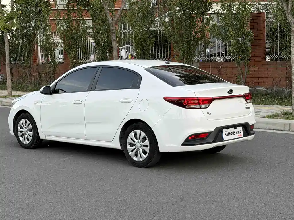 Kia K2 — миниатюра 6