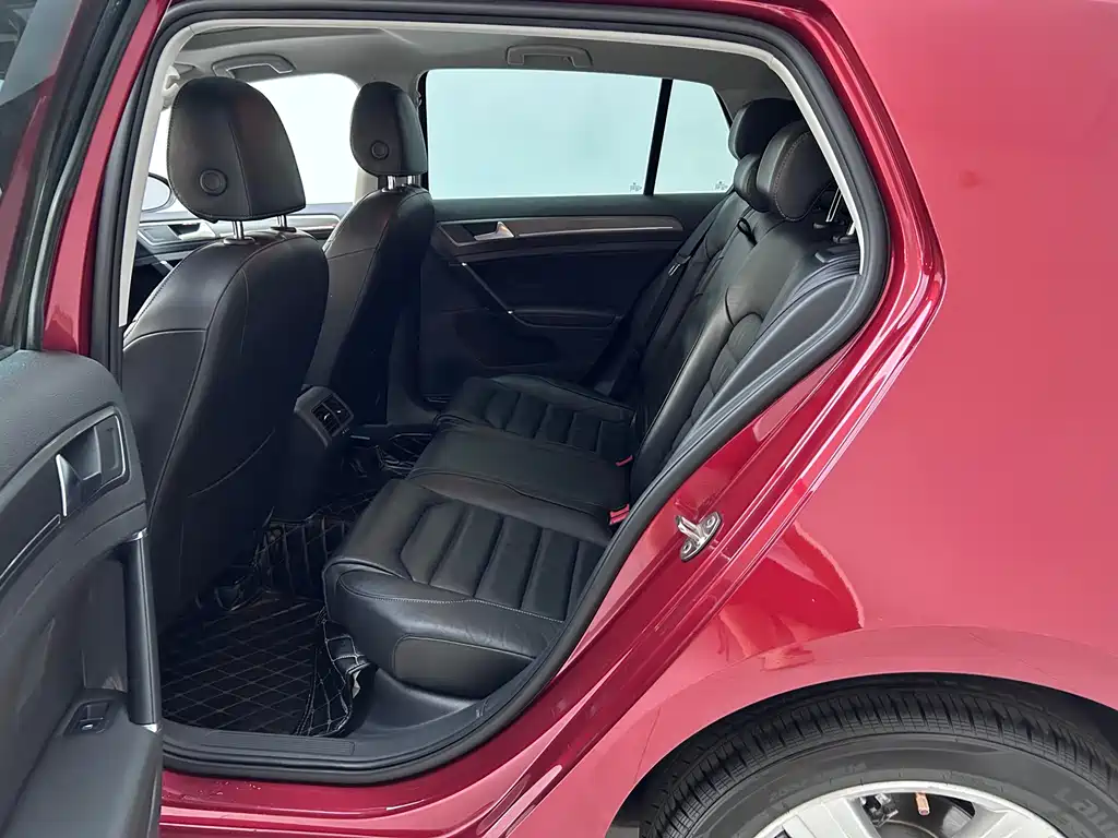 Volkswagen Golf 2015 1.4TSI AT Luxury