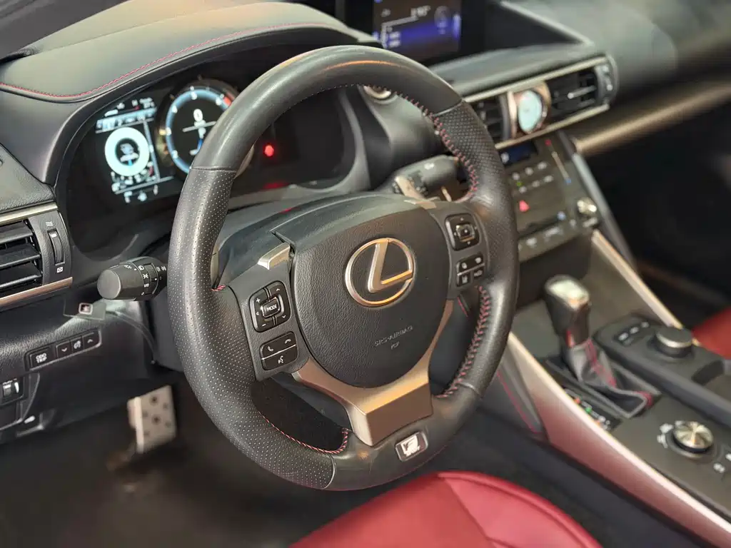 Lexus IS 2017 300 F SPORT