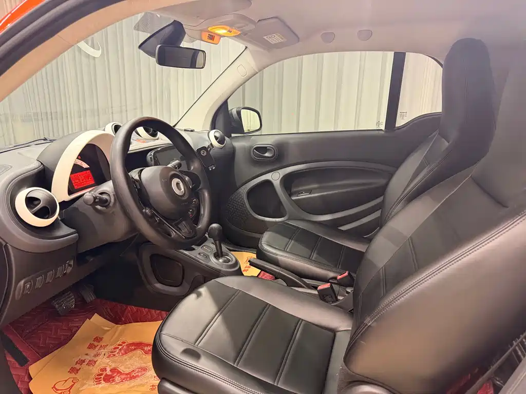 smart Smart Fortwo — миниатюра 9