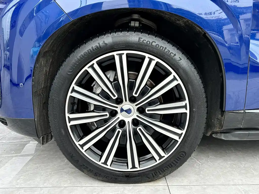 Denza Denza N9 — миниатюра 8