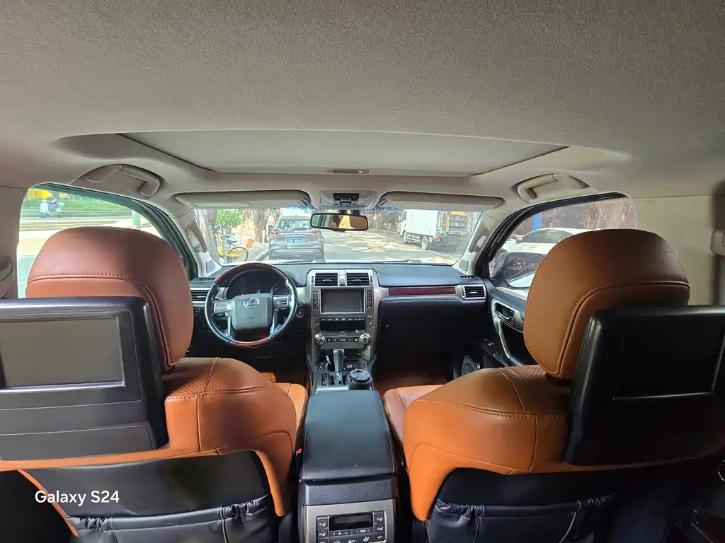 Lexus GX — миниатюра 13