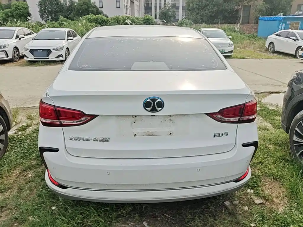 BAIC EU5 — миниатюра 6