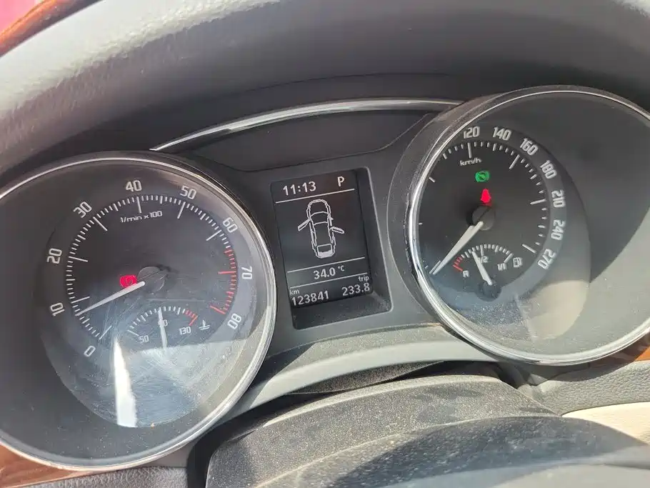 Skoda Superb — миниатюра 14
