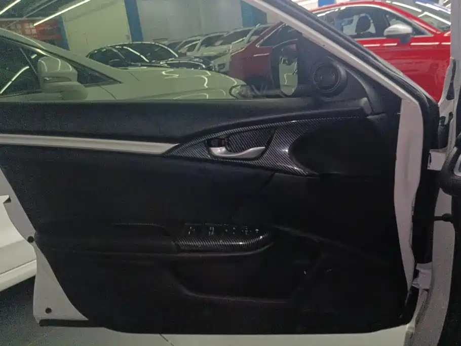 Honda Civic — миниатюра 7