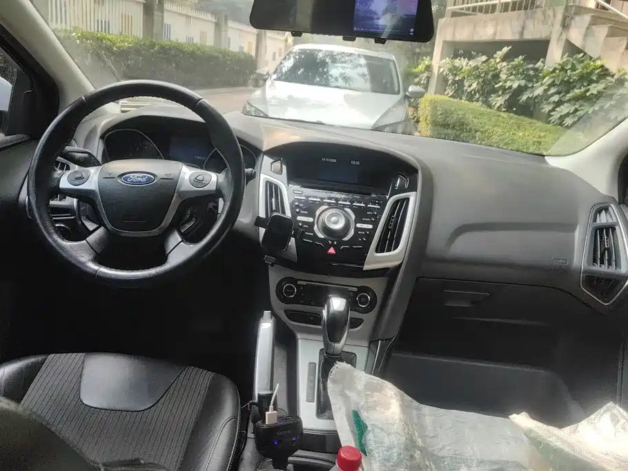 Ford Focus — миниатюра 12