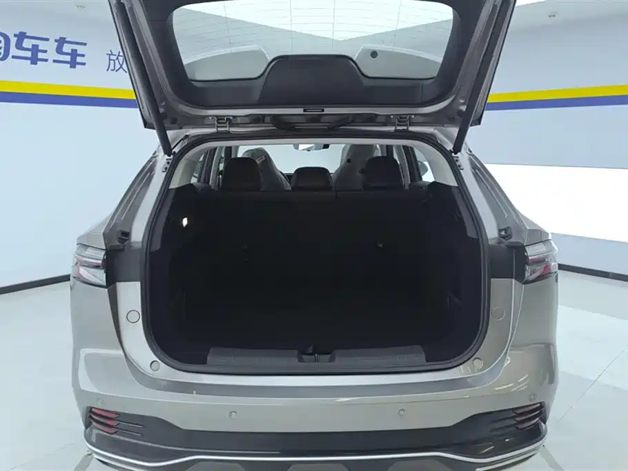 Roewe RX5 2023 eRX5
