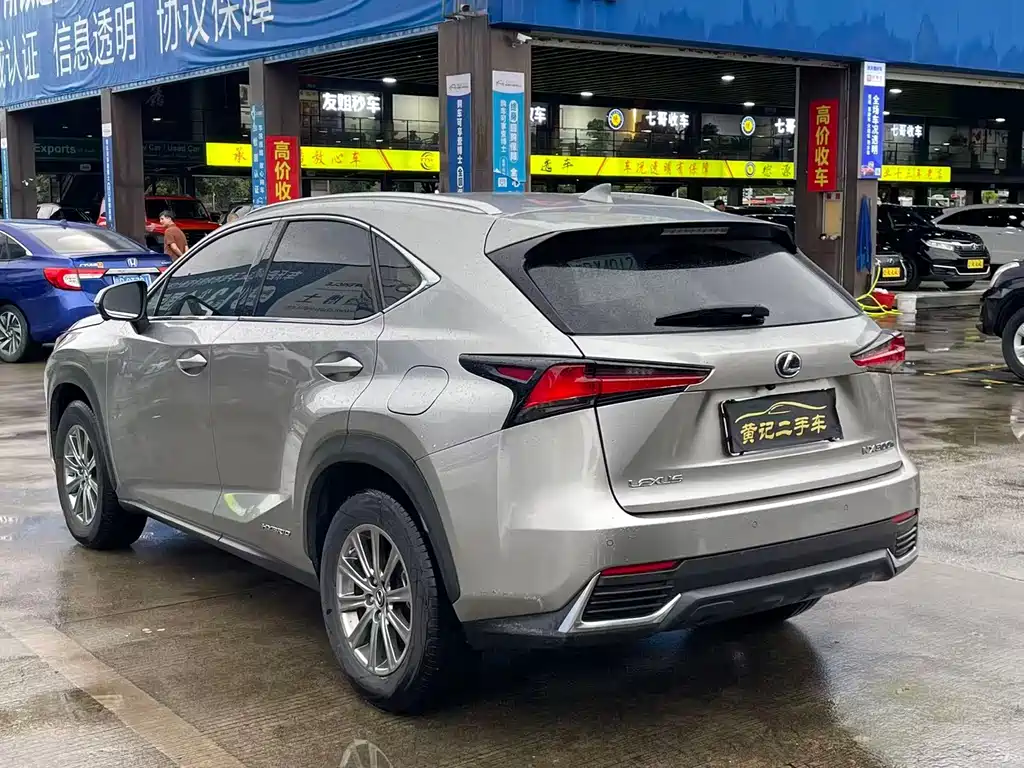 Lexus NX — миниатюра 7