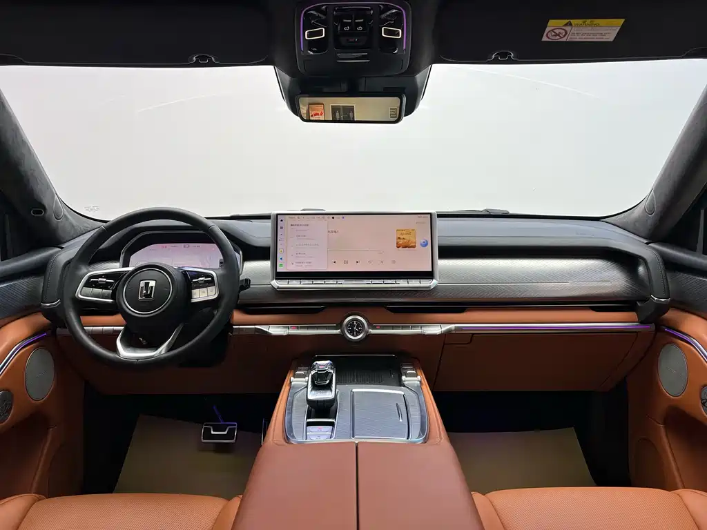 TANK TANK 700 NEW ENERGY