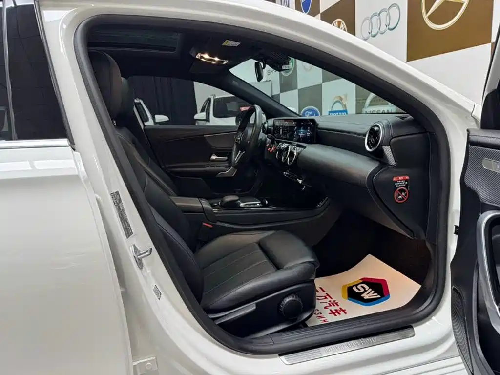 Mercedes-Benz A-Class — миниатюра 10