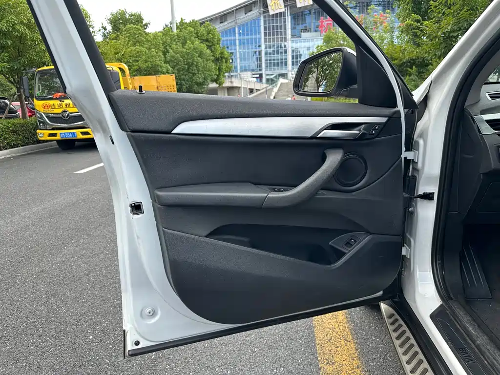 BMW X1 — миниатюра 17