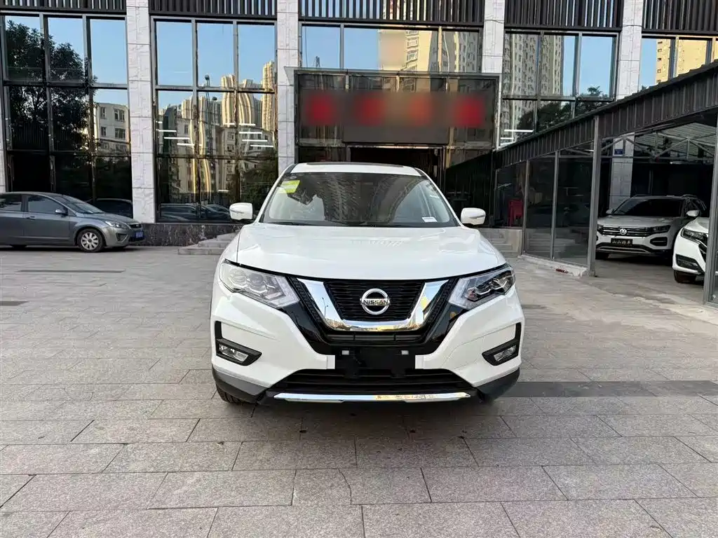 NISSAN QIJUN