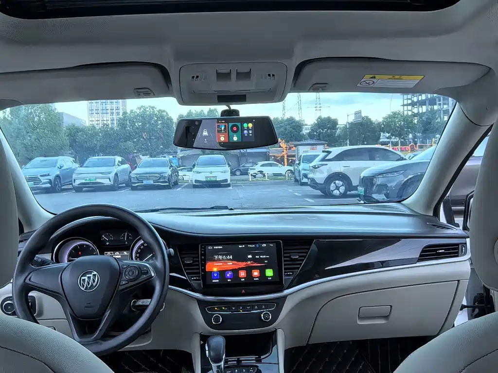 Buick Verano — миниатюра 13