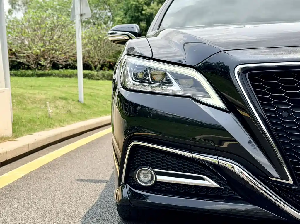 Toyota Crown 2026 3.5L AT