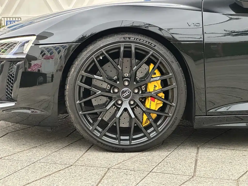 Audi R8 — миниатюра 8