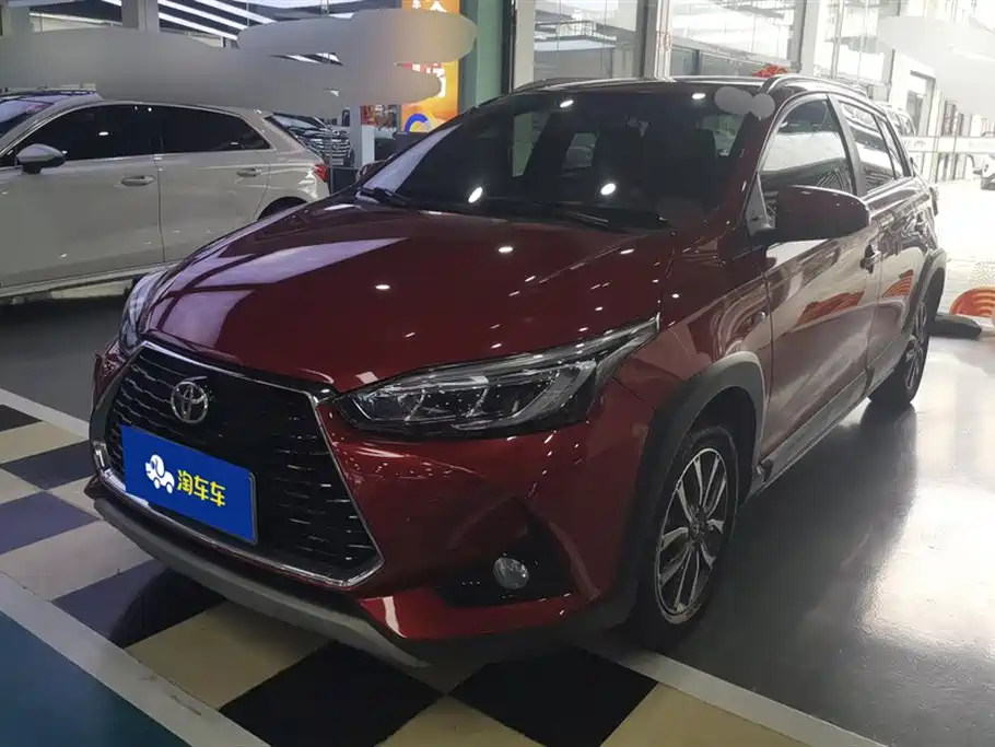Toyota Yaris L 2022