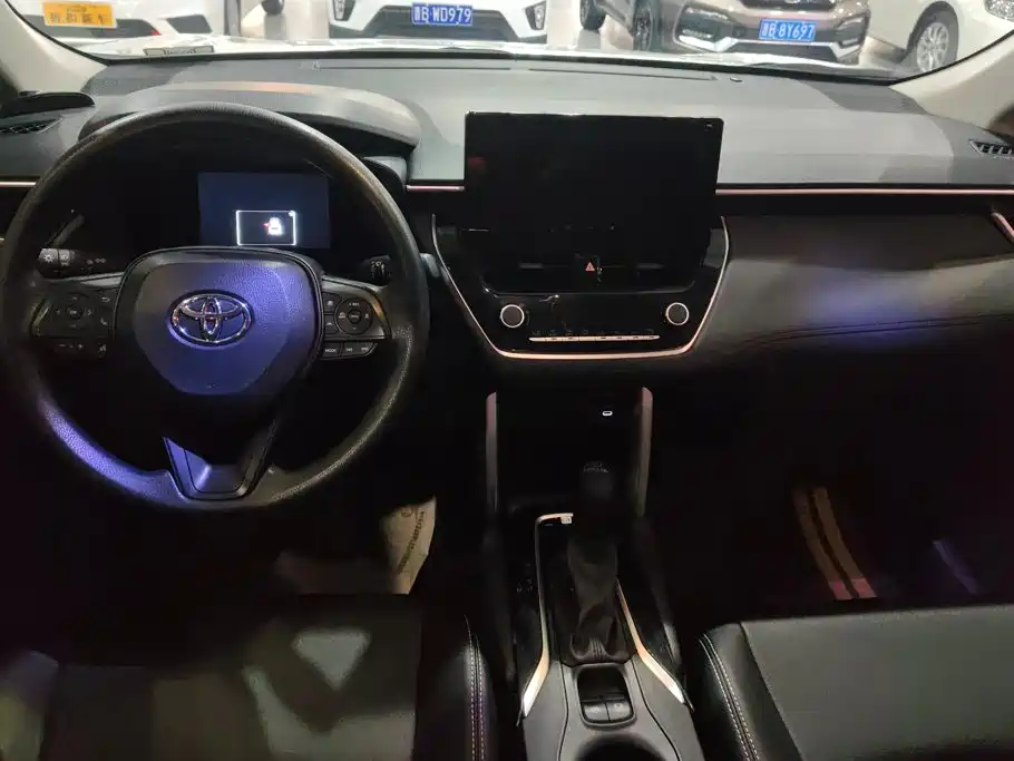 Toyota Corolla Cross — миниатюра 12