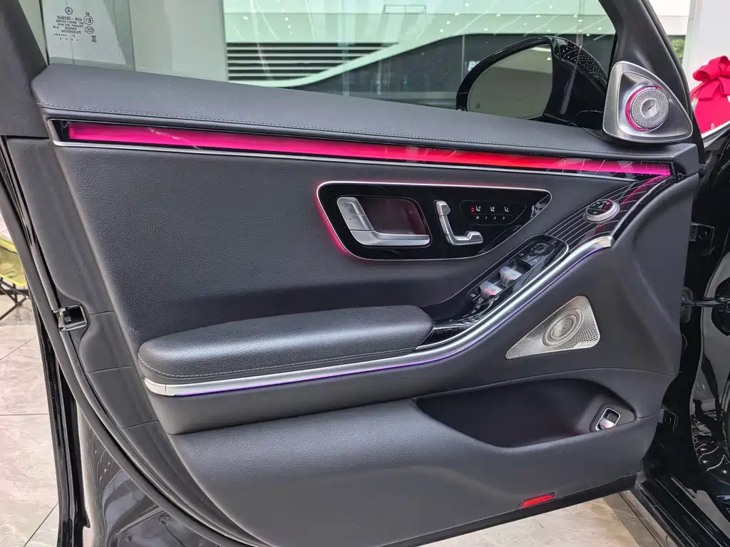 MERCEDES-BENZ S CLASS