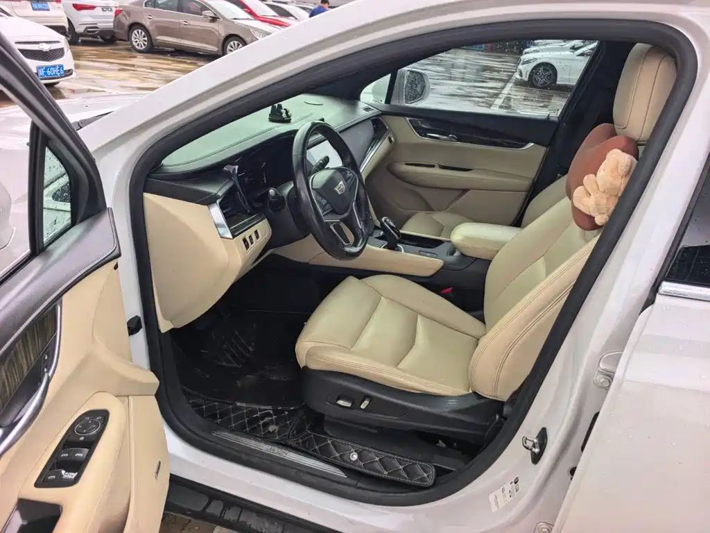 Cadillac XT5 — миниатюра 10