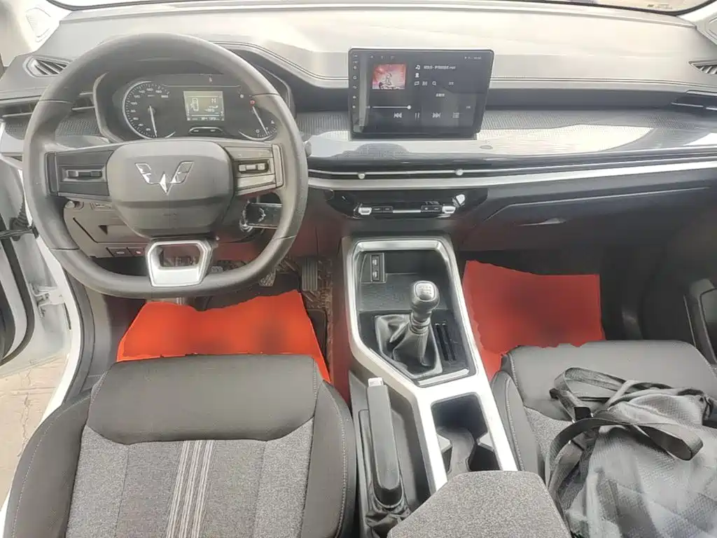 Wuling Jiachen — миниатюра 10