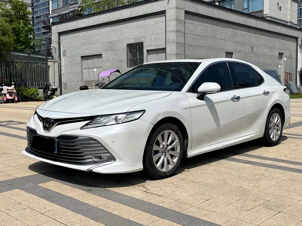 Toyota Camry 2019