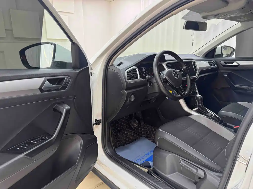 Volkswagen T-Roc 2021 280TSI DSG Elite Smart Connect